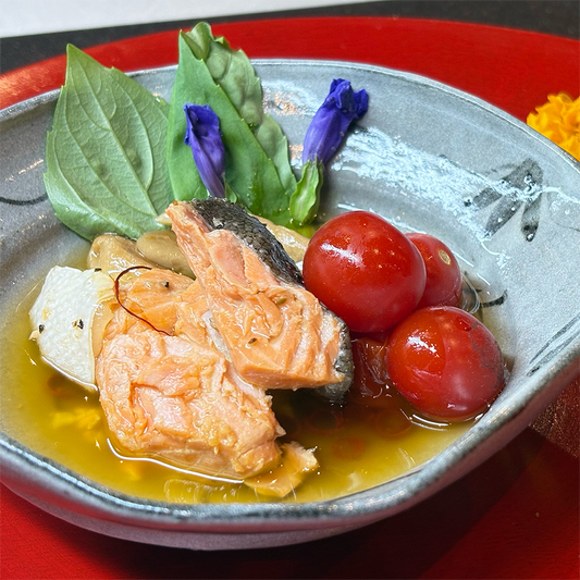 鮭のアヒージョ