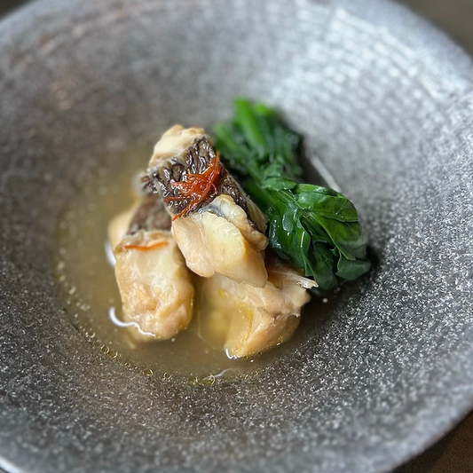 Steamed red sea bream in sake